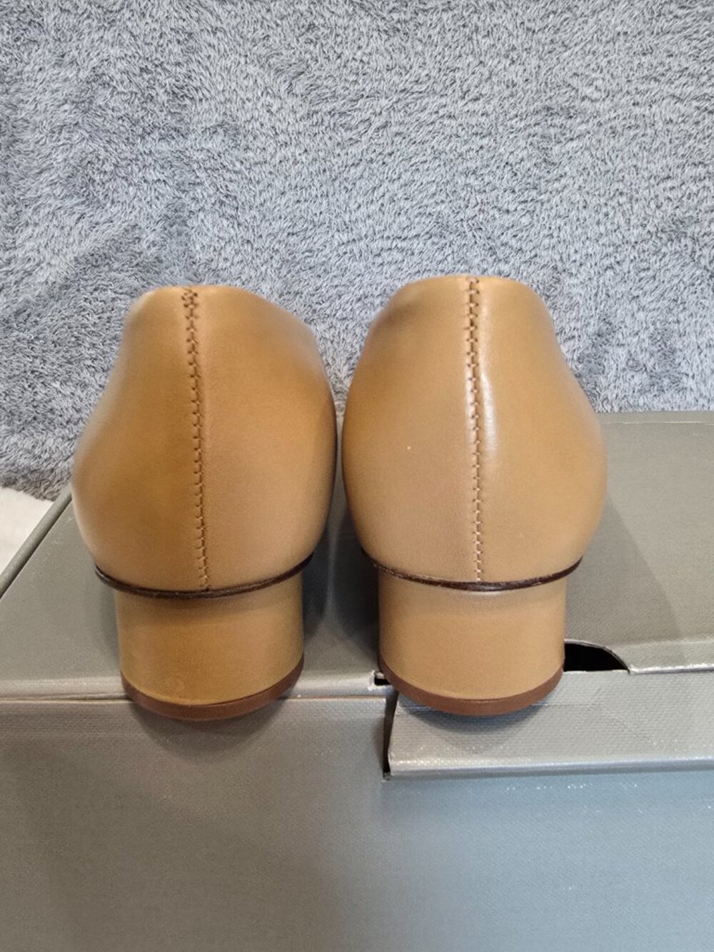 Everlane Gallery Pump Light Taupe Leather Women's Sizes NEW in BOX Minimalist - Picture 11 of 15